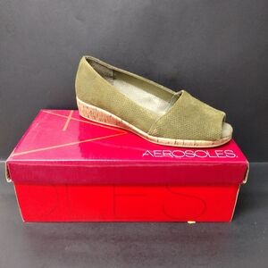 - AEROSOLES  -  SLIP - ON OPEN TOE  GREEN  PERFORATED SUEDE  SHOES SIZE :7 M